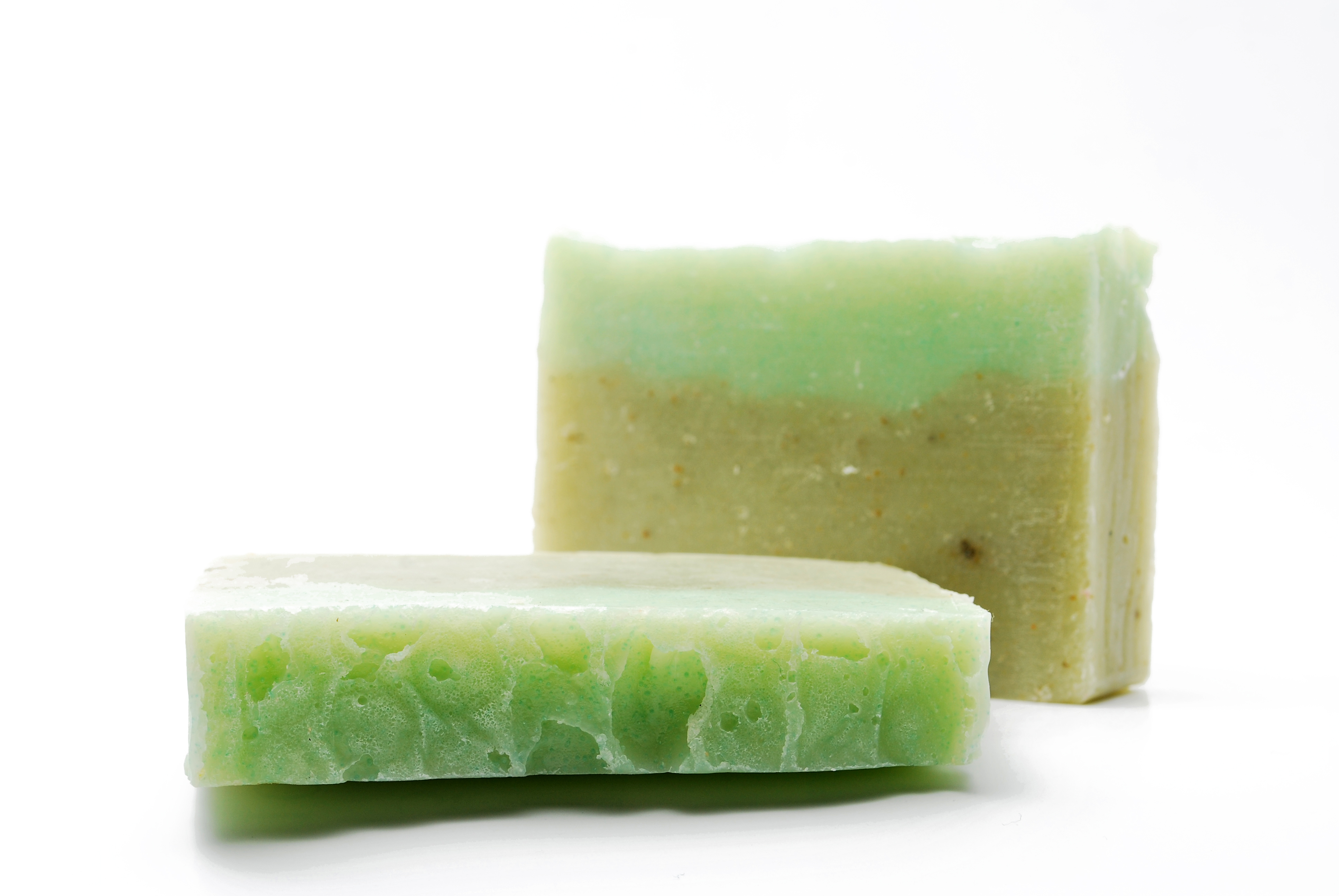 Антибактериальное натуральное мыло с зеленой глиной